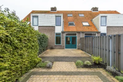 Dotterbloem 25 te Naaldwijk