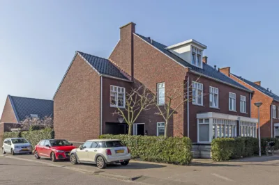 Egmondland 48 te Den Hoorn