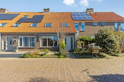 Zwanebloem 11 te Naaldwijk