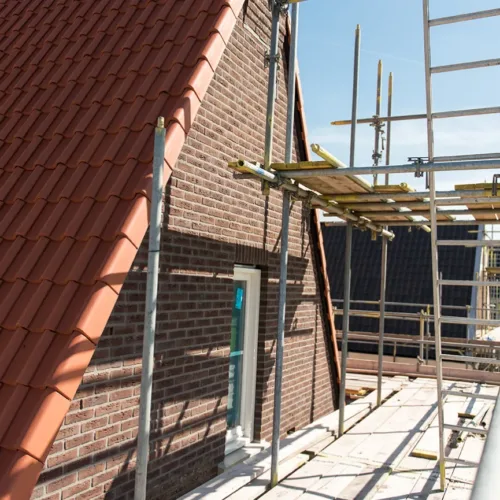 Buitenonderhoud in het voorjaar: het moment waarop je huis weer tot leven komt