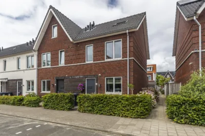 Vuurvlinder 21 te ‘s-Gravenzande