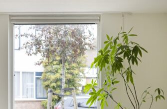 Tussenwoning te koop: Dr. G. Knuttelstraat 11, 'S-Gravenhage