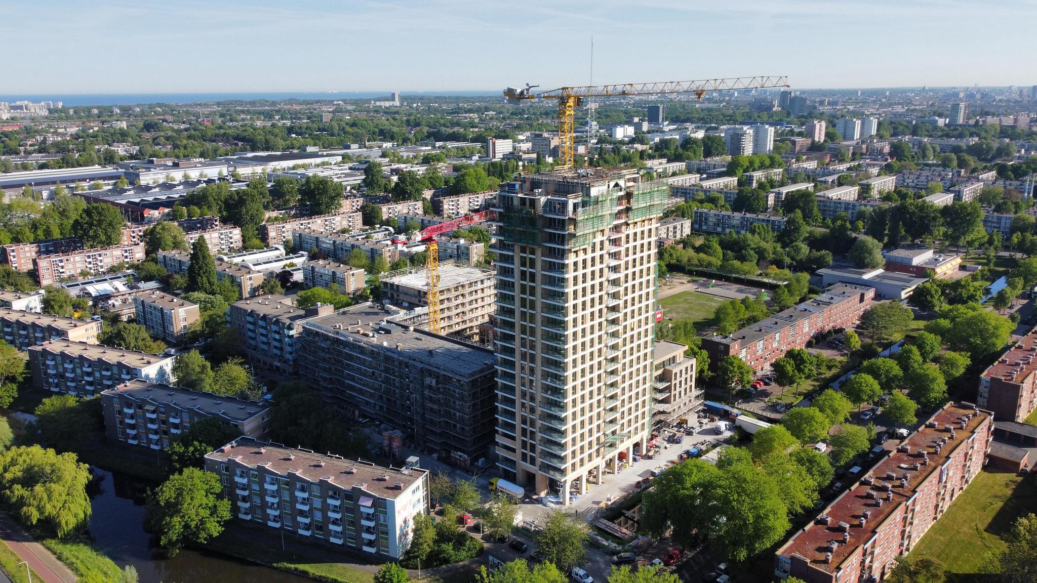 82282430-d33a-440a-91e5-72509b643127