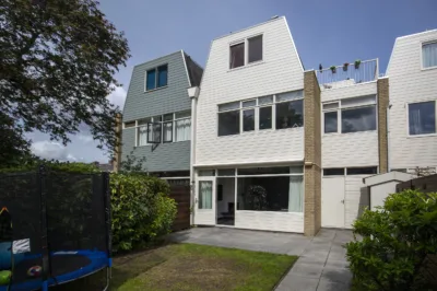 Magnoliahove 28, Kwintsheul