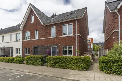 Vuurvlinder 21, ‘s-gravenzande